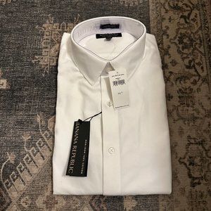 Banana Republic Men's Button-Down Shirt in Untucked Slim Fit